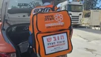 צוותי הצלה מטפלים בפועל שנפצע במפעל סמוך לדבירה