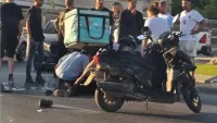 תאונה בשכונת רמות: שליח וולט נפצע ופונה לסורוקה (וידאו)